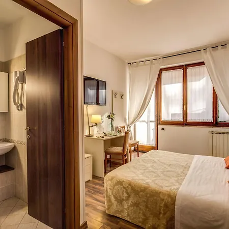 Pensión Trastevere 4*