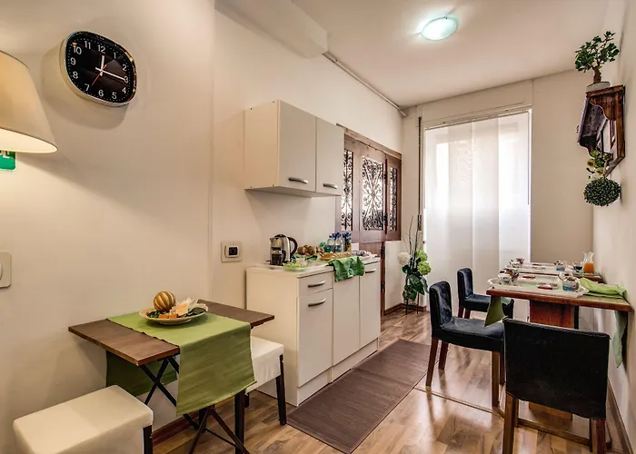 Trastevere Konukevi 4*
