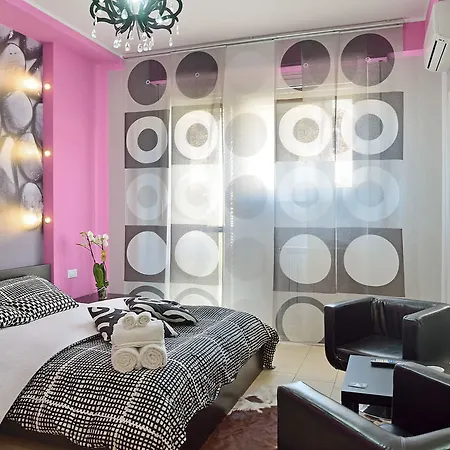 Konukevi Trastevere 4*
